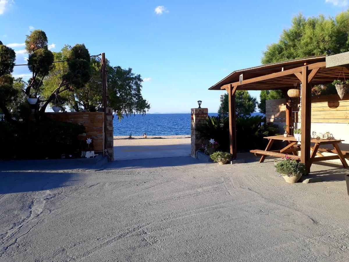 Almirikia Apartments Mourteri Exterior foto