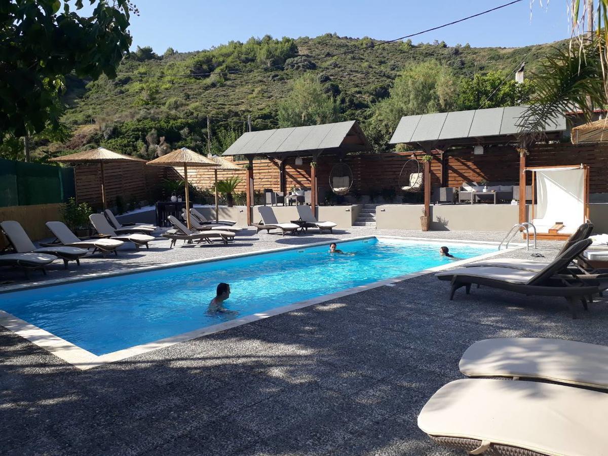 Almirikia Apartments Mourteri Exterior foto